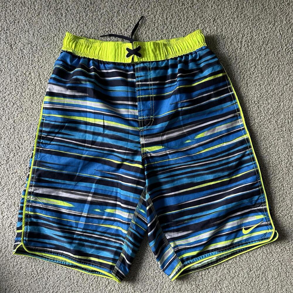 Nike Swim Trunks Bathing Suit Men’s Size S - Below The Knee